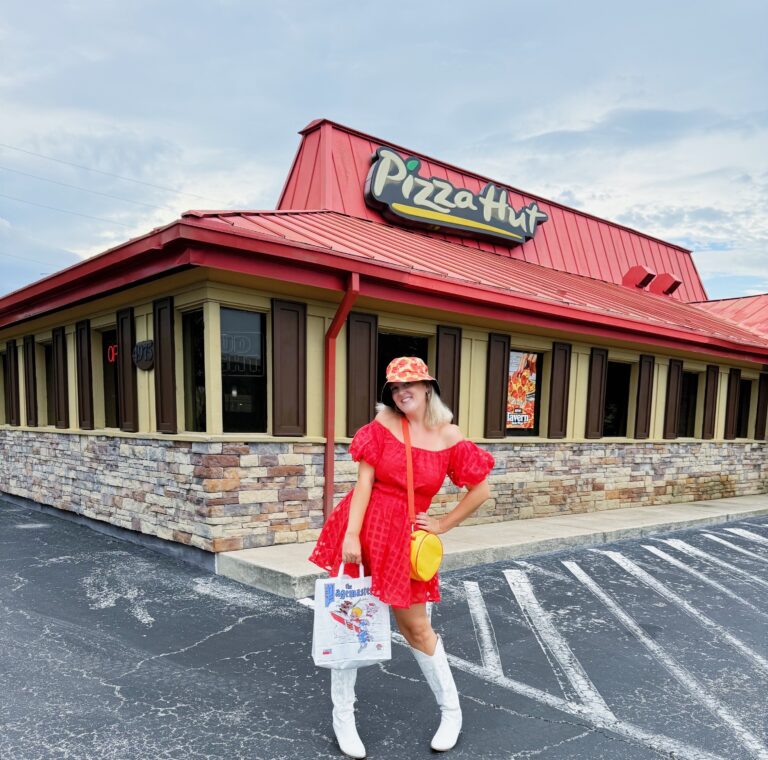 NOSTALGIC PIZZA HUT STYLE