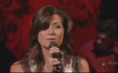 THE VIEW FEATURES – AMY GRANT SINGING THAT’S WHAT LOVE IS FOR