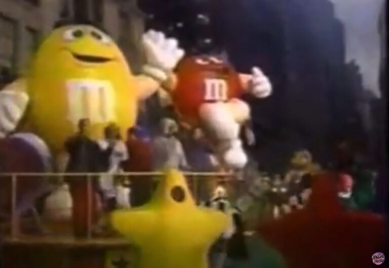 90’S N’SYNC IN MACY’S THANKSGIVING DAY PARADE